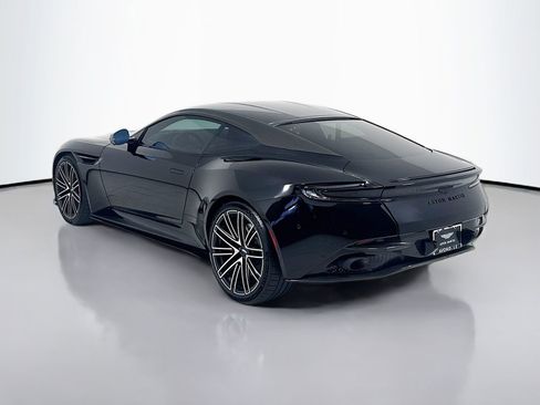 Used 2024 Aston Martin DB12 Coupe RWD image 5
