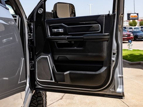 Used 2020 RAM 2500 Laramie AWD/4WD image 37