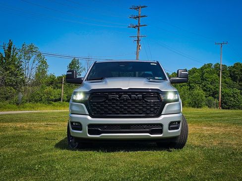 New 2026 RAM 1500 Big Horn AWD/4WD image 9