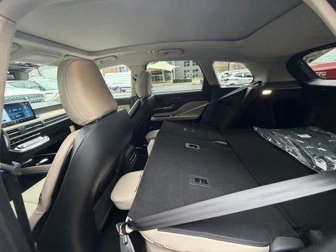 New 2026 Lincoln Corsair Reserve w/ Jet Appearance Package image 12