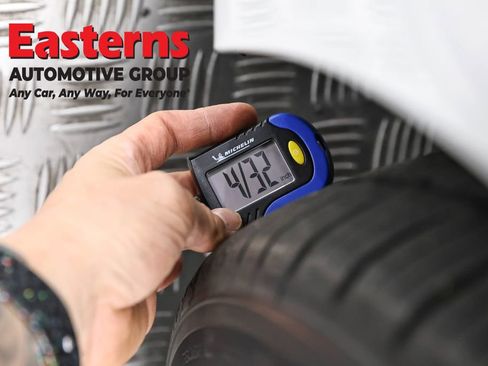 Used 2023 Tesla Model 3 Standard Range image 22