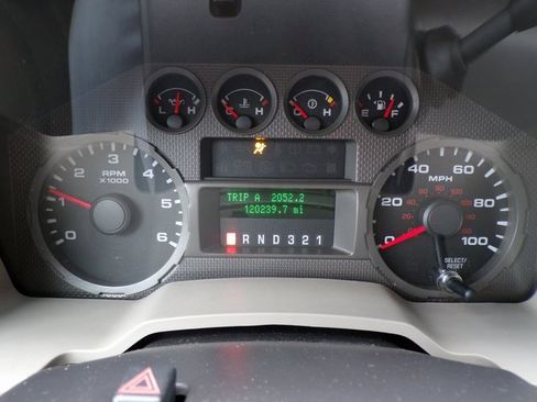 Used 2009 Ford F250 2WD Regular Cab Super Duty image 12