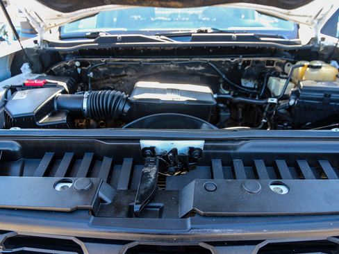 Used 2021 Chevrolet Silverado 3500 LT image 40