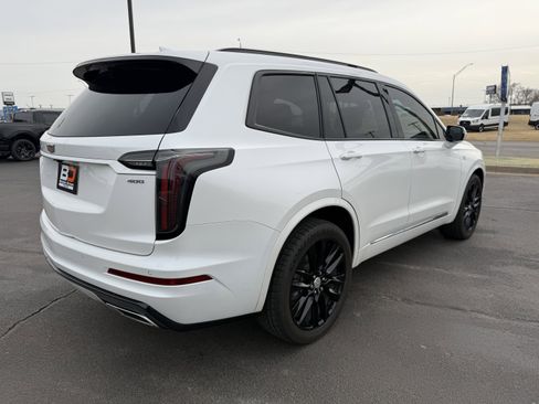 Used 2021 Cadillac XT6 Sport image 3