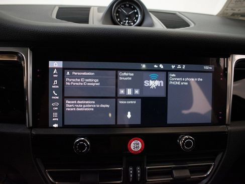 New 2026 Porsche Macan image 30