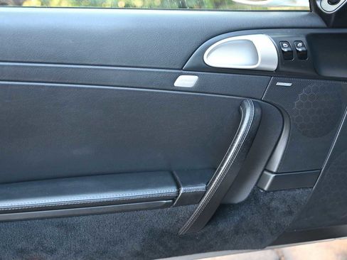 Used 2005 Porsche 911 Carrera image 14