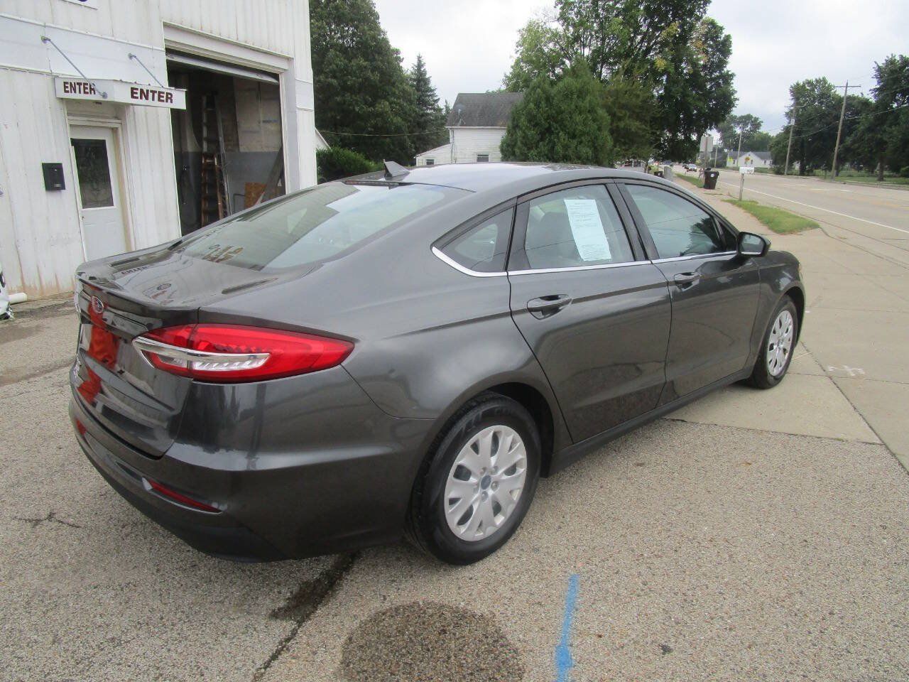 Used 2020 Ford Fusion S FWD image 5