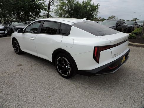 New 2025 Kia K4 EX FWD image 7