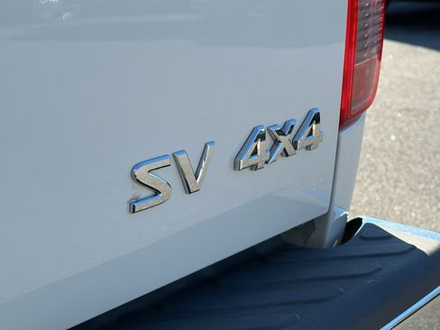 Certified 2019 Nissan Frontier SV image 10