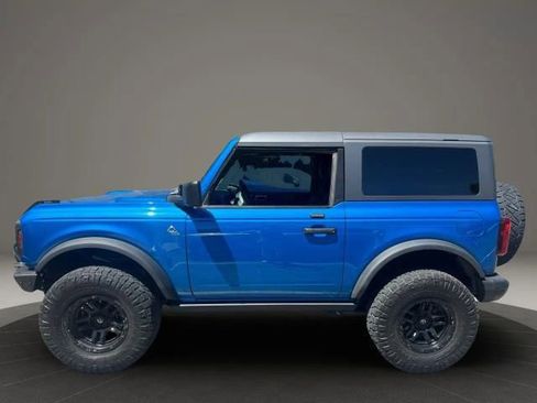 Used 2021 Ford Bronco Black Diamond AWD/4WD image 2