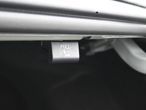 Used 2025 Kia K4 EX image 35