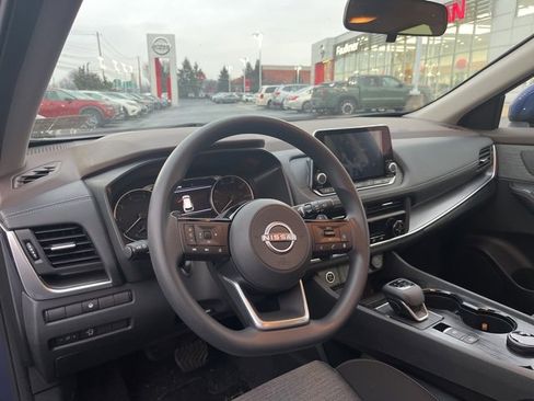 Certified 2023 Nissan Rogue SV image 10
