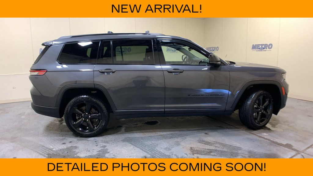 Used 2021 Jeep Grand Cherokee L Laredo AWD/4WD image 2