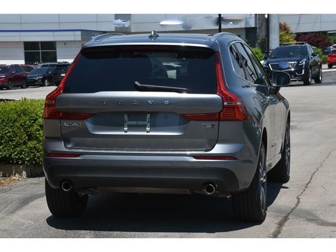 Used 2021 Volvo XC60 T5 Momentum w/ Premium Package AWD/4WD image 5