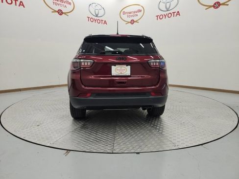 Used 2021 Jeep Compass Latitude w/ Sun and Sound Group FWD image 7