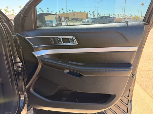 Used 2016 Ford Explorer XLT w/ Equipment Group 202A image 22