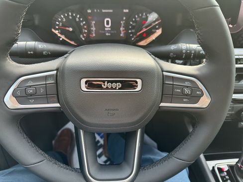New 2026 Jeep Compass Latitude AWD/4WD image 11