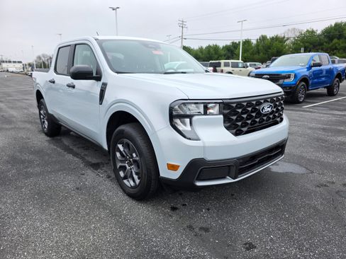 New 2026 Ford Maverick XLT image 7