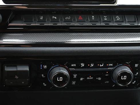 New 2026 Chevrolet Silverado 2500 ZR2 w/ LPO, Dark Essentials Package AWD/4WD image 21