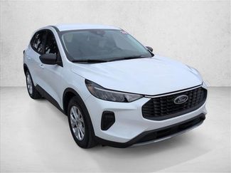 Certified 2025 Ford Escape Active video 3