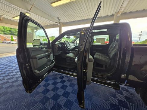 New 2024 Ford F150 XLT w/ Equipment Group 303A High image 23