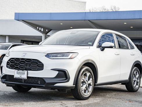 New 2026 Honda HR-V LX image 3