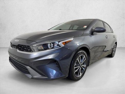 Used 2022 Kia Forte LXS FWD image 7