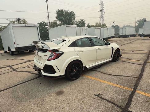 Used 2019 Honda Civic Type R image 8
