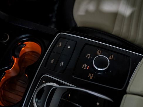 Used 2018 Mercedes-Benz GLE 43 AMG 4MATIC image 30