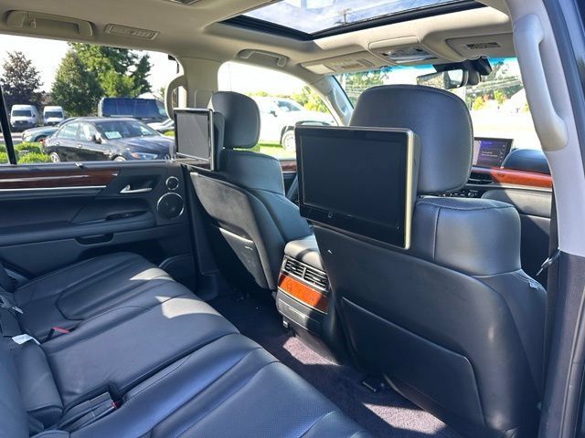 Used 2017 Lexus LX 570 4WD w/ Luxury Package image 23