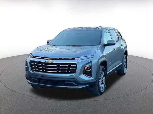 Used 2025 Chevrolet Equinox LT image 4