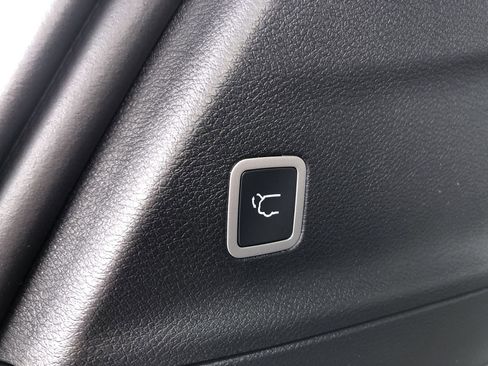 New 2026 Chrysler Pacifica Select image 18