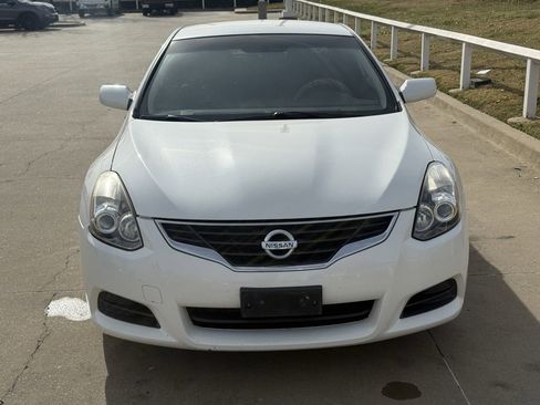 Used 2011 Nissan Altima 2.5 S image 2