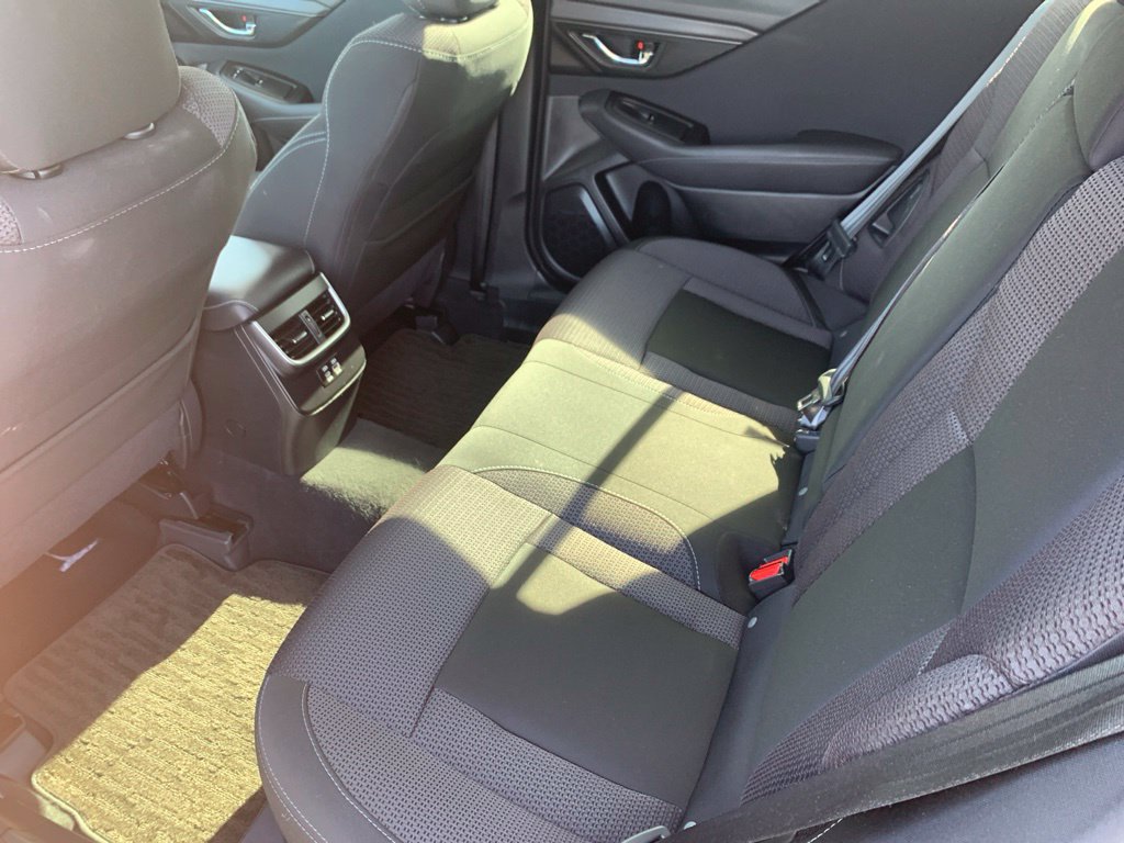 Used 2025 Subaru Outback Premium AWD/4WD image 19