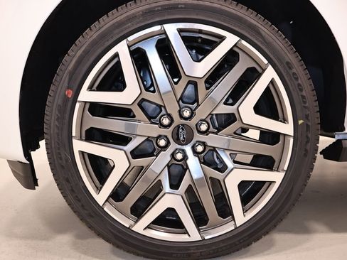 New 2026 Ford Expedition Max Platinum AWD/4WD image 48