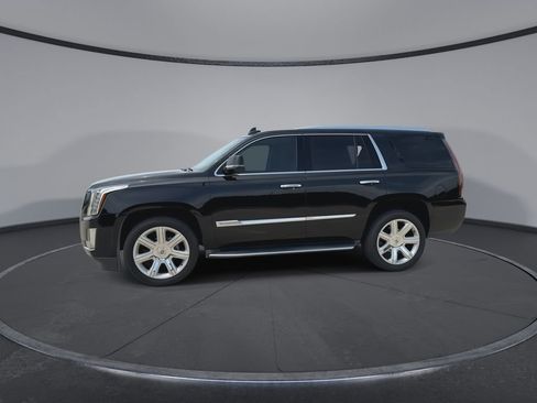 Used 2015 Cadillac Escalade Luxury RWD image 5