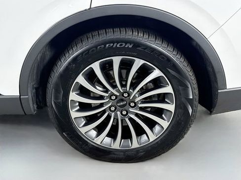 Used 2023 Lincoln Aviator Reserve w/ Equipment Group 201A image 38