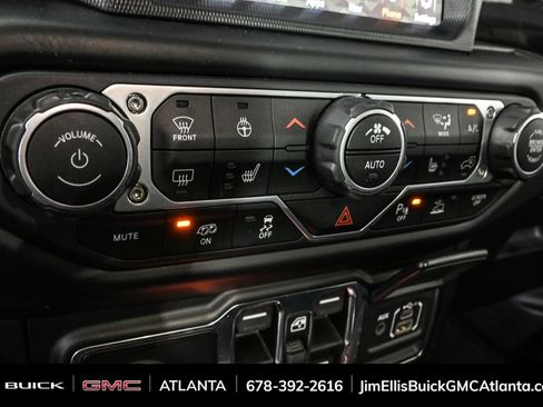 Used 2021 Jeep Wrangler Unlimited Rubicon w/ Dual Top Group image 17