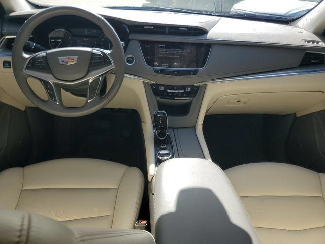 Used 2021 Cadillac XT5 Premium Luxury w/ LPO, Floor Liner Package FWD image 15