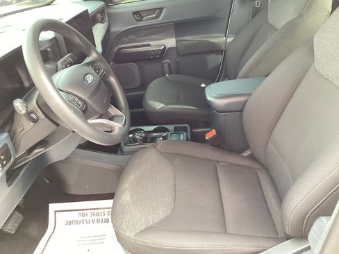 Used 2025 Ford Maverick XL w/ Equipment Group 102A image 21