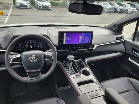 Certified 2025 Toyota Sienna XSE w/ XSE Plus Package AWD/4WD image 24