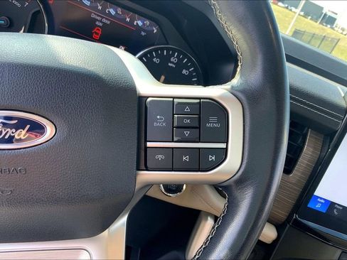 Used 2024 Ford Expedition Limited AWD/4WD image 13