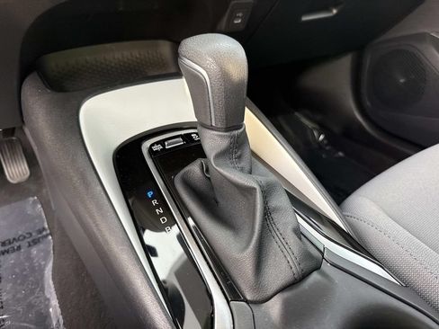 Used 2026 Toyota Corolla SE FWD image 30
