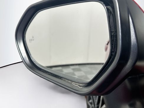 Used 2025 Toyota Camry XLE FWD image 16