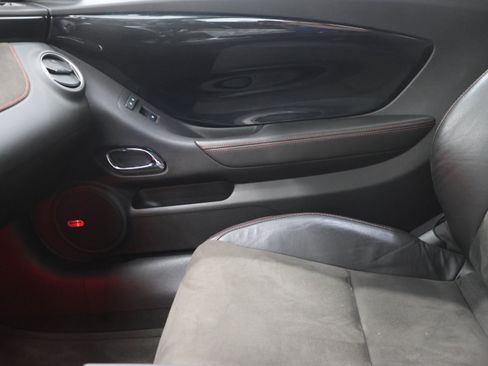 Used 2015 Chevrolet Camaro ZL1 RWD image 12
