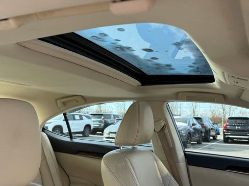 Used 2015 Lexus ES 350 350 w/ Luxury Package image 8