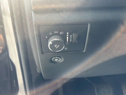 Used 2015 Jeep Grand Cherokee Altitude AWD/4WD image 20