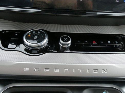 New 2025 Ford Expedition Max Active image 34