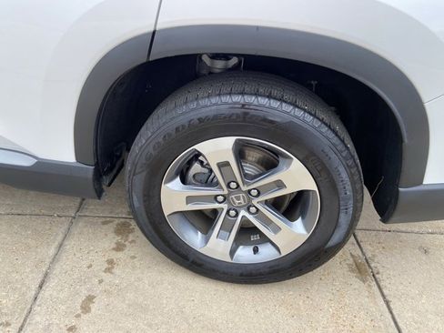 Used 2025 Honda Pilot EX-L image 29