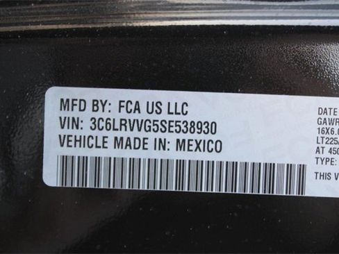 New 2025 RAM ProMaster 2500 w/ Quick Order Package 22G SLT image 30